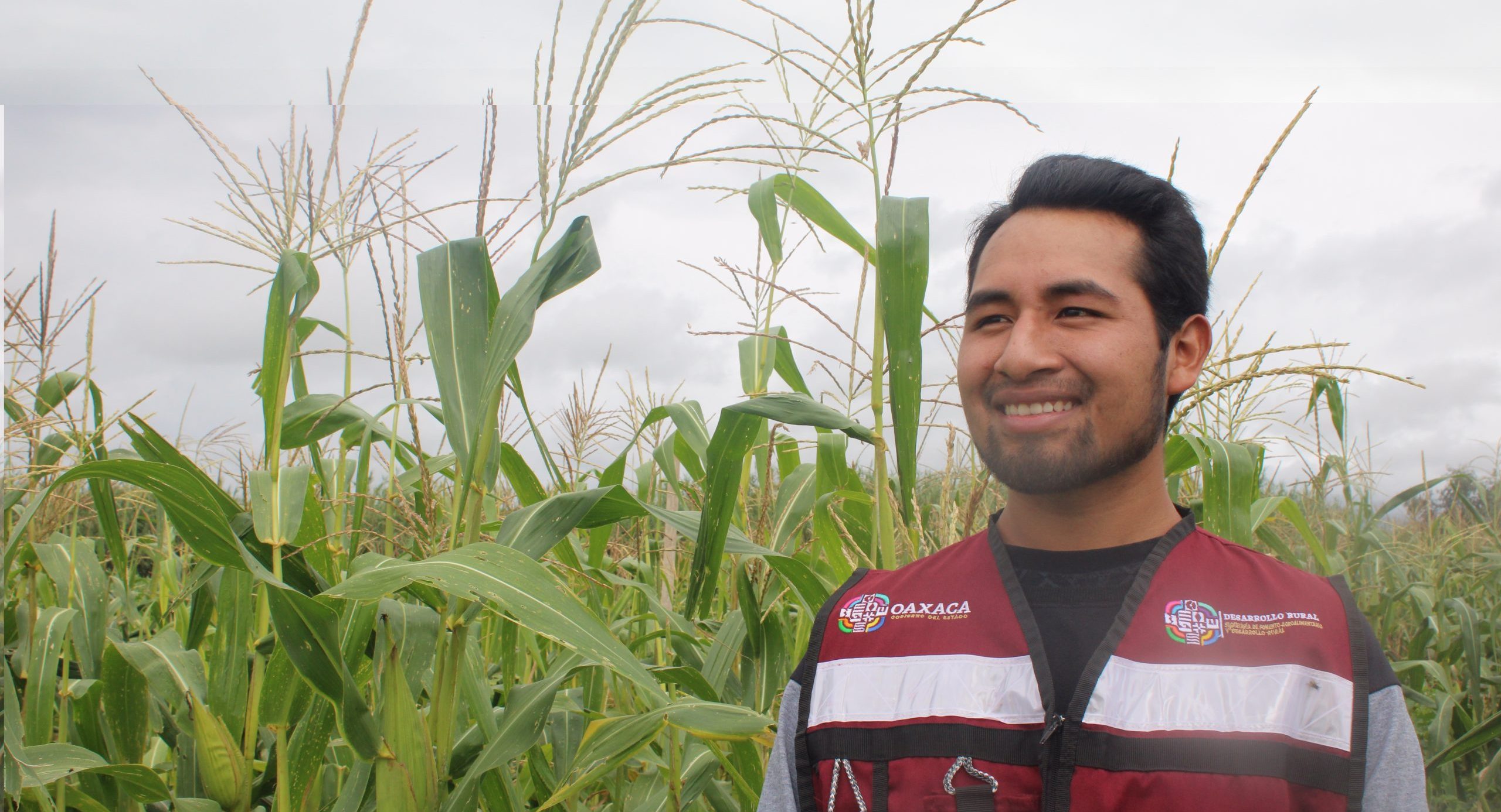 Salvador Moisés Ramírez Ramírez en el punto de entrenamiento donde ha implementado las innovaciones aprendidas en el marco del proyecto de SEFADER y CIMMYT. (Foto: Fernando Morales / CIMMYT)